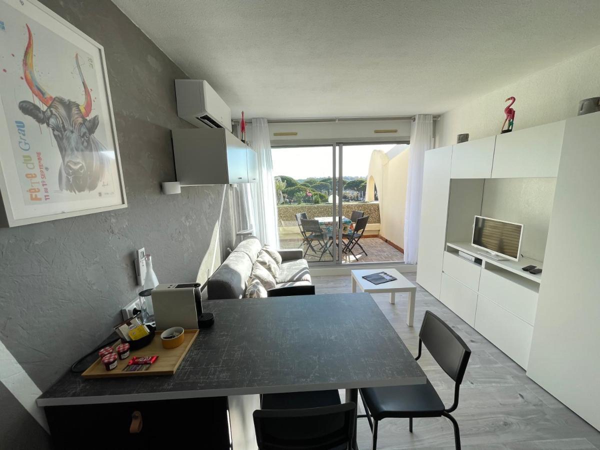 Superbe Studio, Terrasse, Piscine, Parking Le Grau-du-Roi Luaran gambar
